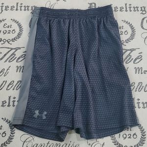 Boys Under Armour Loose Fit Shorts Size Sm…